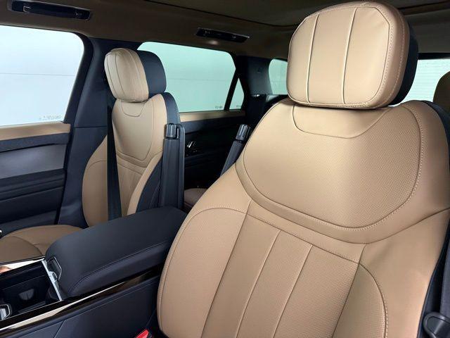 new 2025 Land Rover Range Rover Sport car