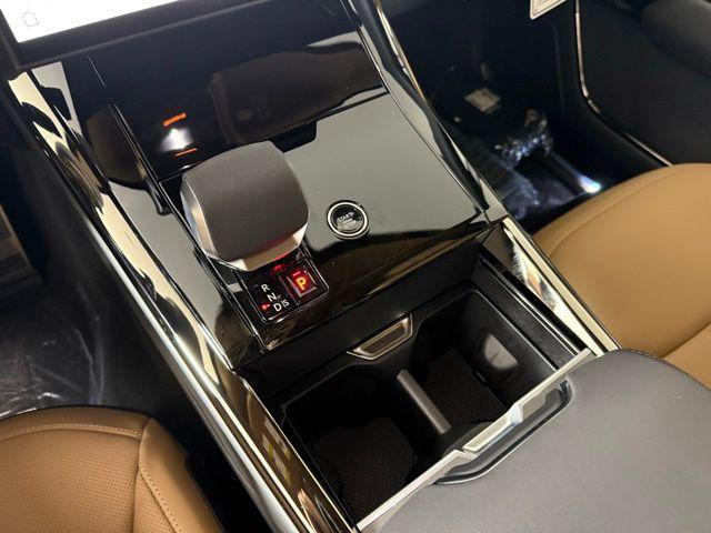 new 2025 Land Rover Range Rover Sport car