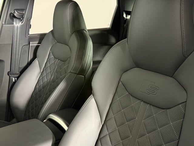 used 2025 Audi SQ7 car, priced at $88,500