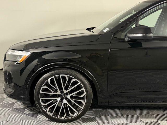 used 2025 Audi SQ7 car, priced at $88,500