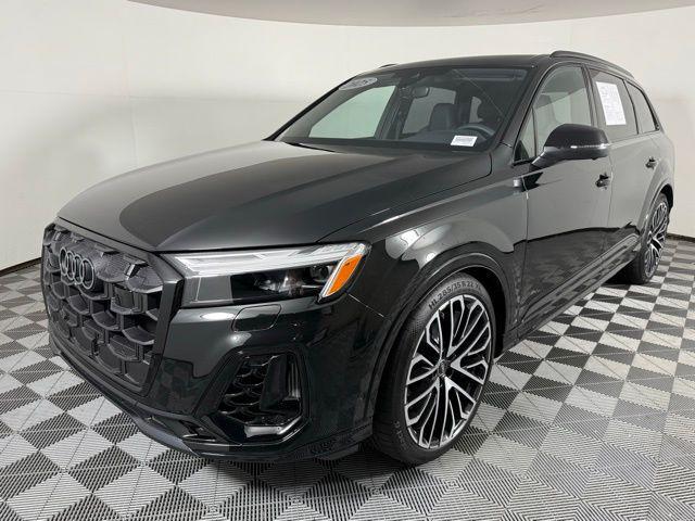 used 2025 Audi SQ7 car, priced at $88,500