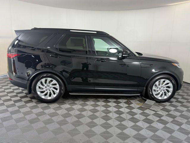 new 2025 Land Rover Discovery car