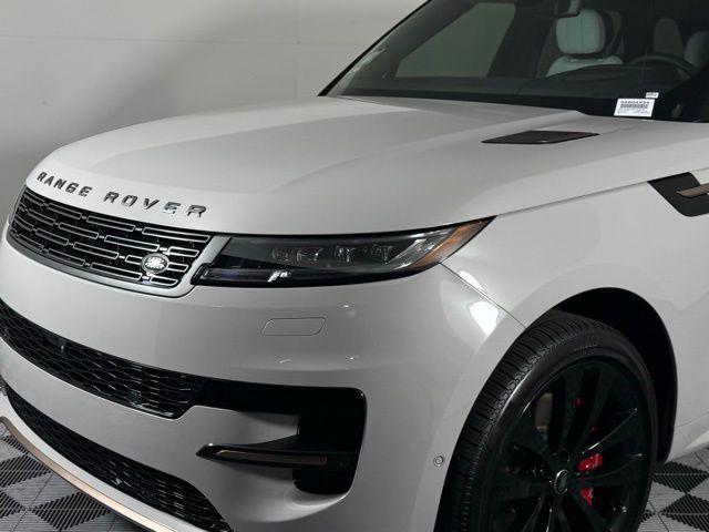 new 2025 Land Rover Range Rover Sport car, priced at $133,870
