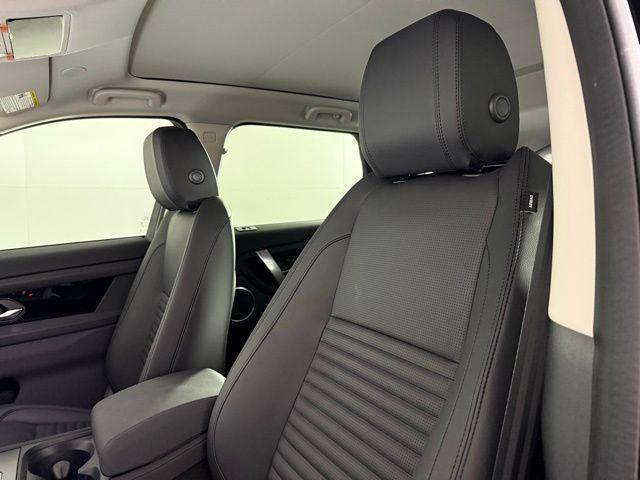 new 2025 Land Rover Discovery Sport car