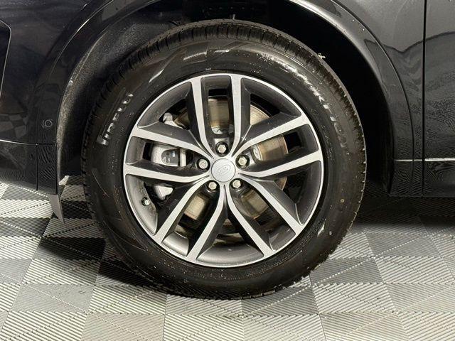 new 2025 Land Rover Discovery Sport car