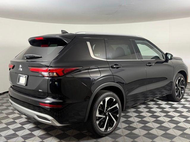 used 2024 Mitsubishi Outlander car, priced at $30,500