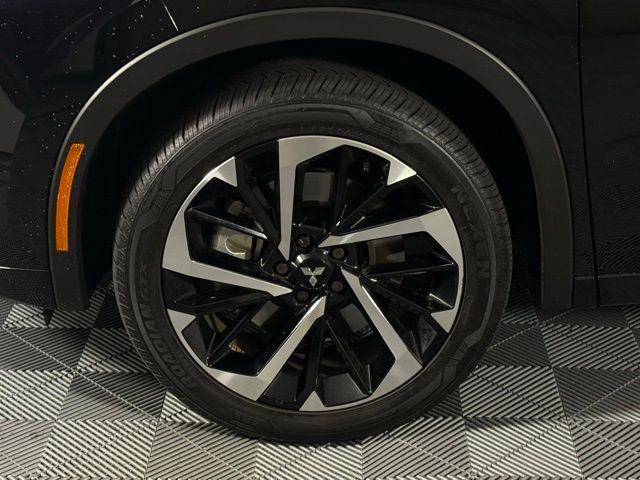 used 2024 Mitsubishi Outlander car, priced at $30,500