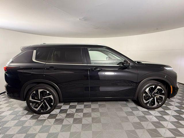 used 2024 Mitsubishi Outlander car, priced at $30,500