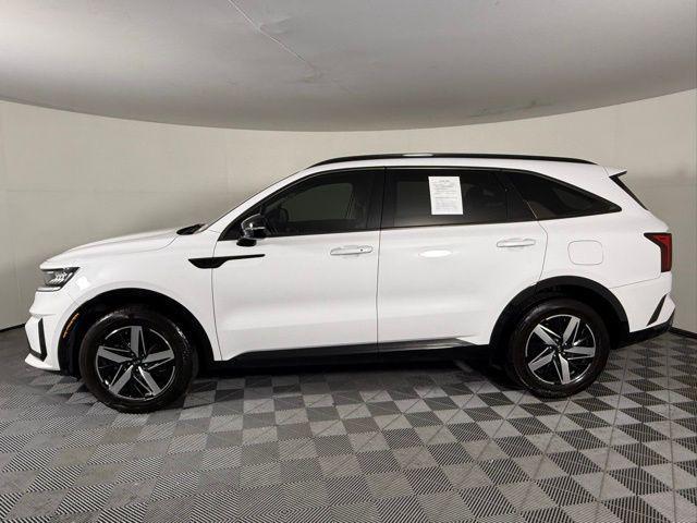 used 2021 Kia Sorento car, priced at $21,900