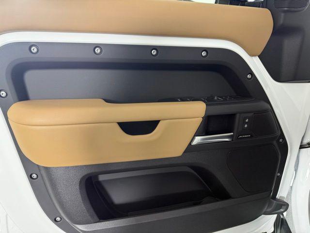new 2025 Land Rover Defender car