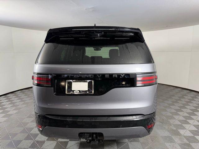 new 2025 Land Rover Discovery car, priced at $76,418