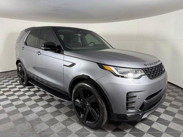 new 2025 Land Rover Discovery car, priced at $76,418