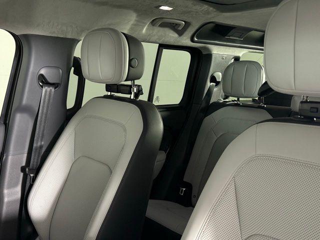 new 2025 Land Rover Defender car