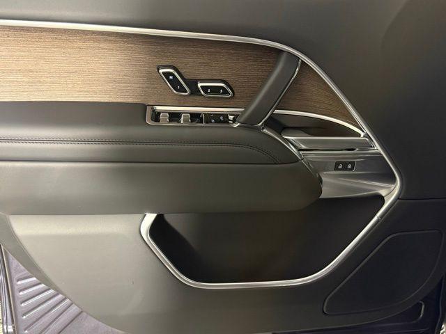 new 2025 Land Rover Range Rover car