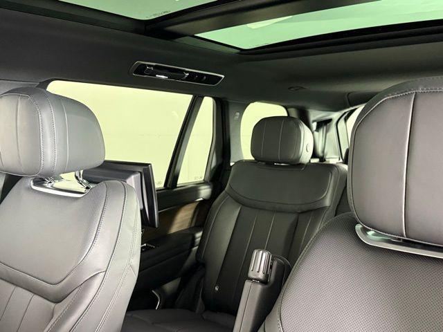new 2025 Land Rover Range Rover car