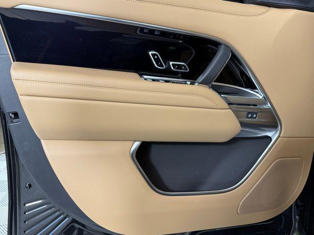 new 2025 Land Rover Range Rover car