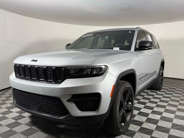 used 2023 Jeep Grand Cherokee car, priced at $36,900