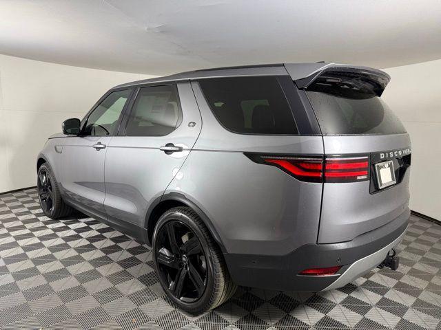 new 2025 Land Rover Discovery car, priced at $69,653