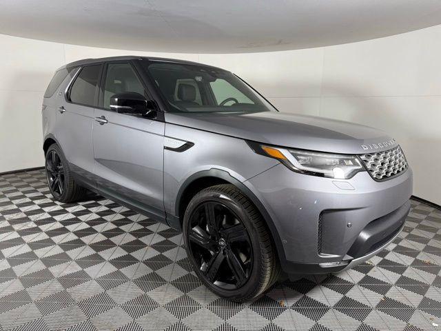 new 2025 Land Rover Discovery car, priced at $69,653