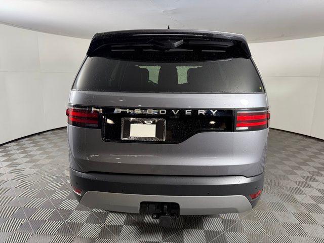 new 2025 Land Rover Discovery car, priced at $69,653