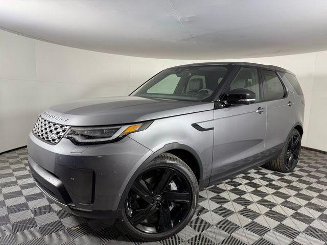 new 2025 Land Rover Discovery car, priced at $69,653