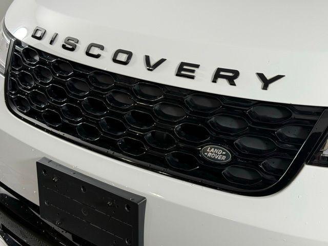 used 2022 Land Rover Discovery car, priced at $38,900