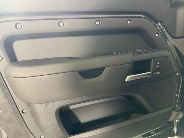 new 2025 Land Rover Defender car
