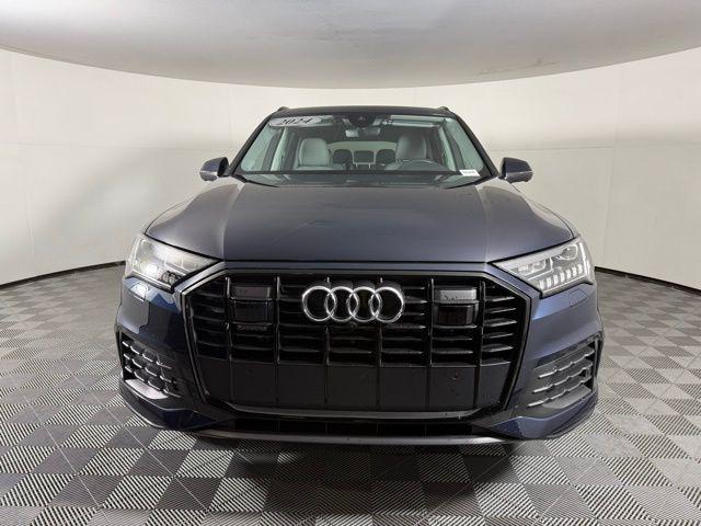 used 2024 Audi Q7 car, priced at $50,900