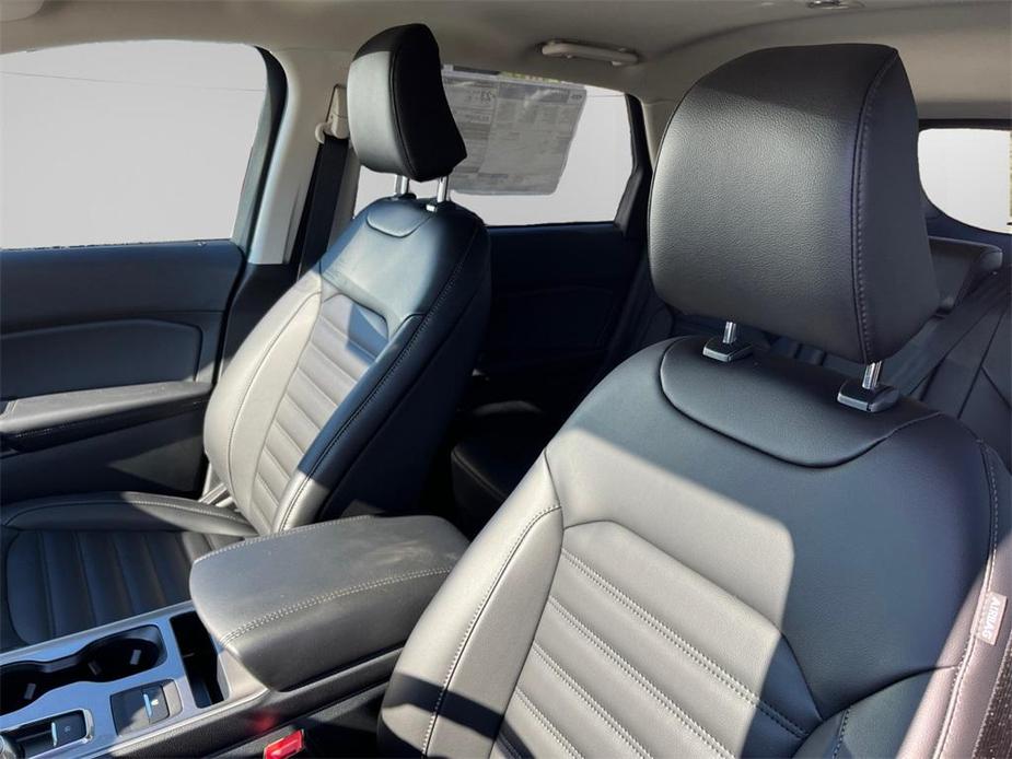 new 2024 Ford Edge car, priced at $41,425