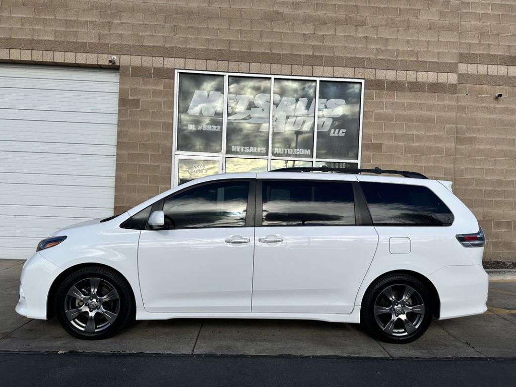 used 2017 Toyota Sienna car, priced at $18,195