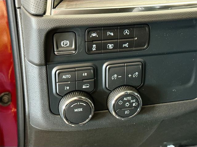 new 2025 Chevrolet Tahoe car, priced at $77,217