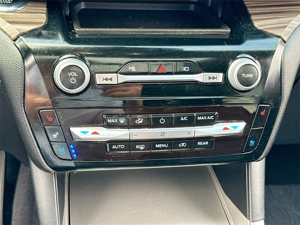 used 2022 Ford Explorer car, priced at $33,732