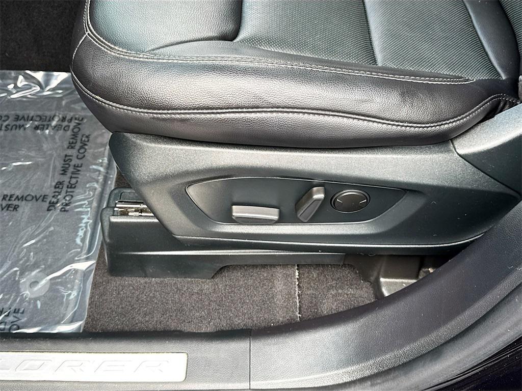 used 2022 Ford Explorer car, priced at $33,732