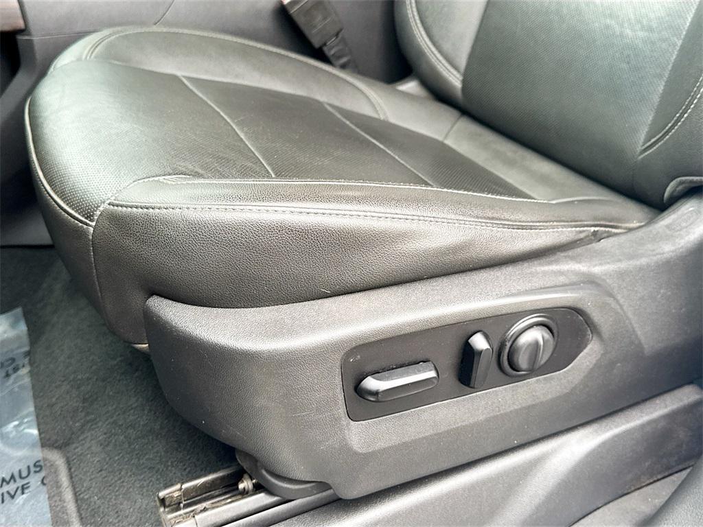 used 2021 GMC Sierra 1500 car, priced at $32,999