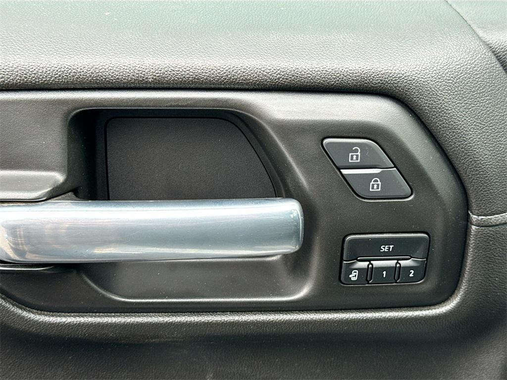 used 2021 GMC Sierra 1500 car, priced at $32,999