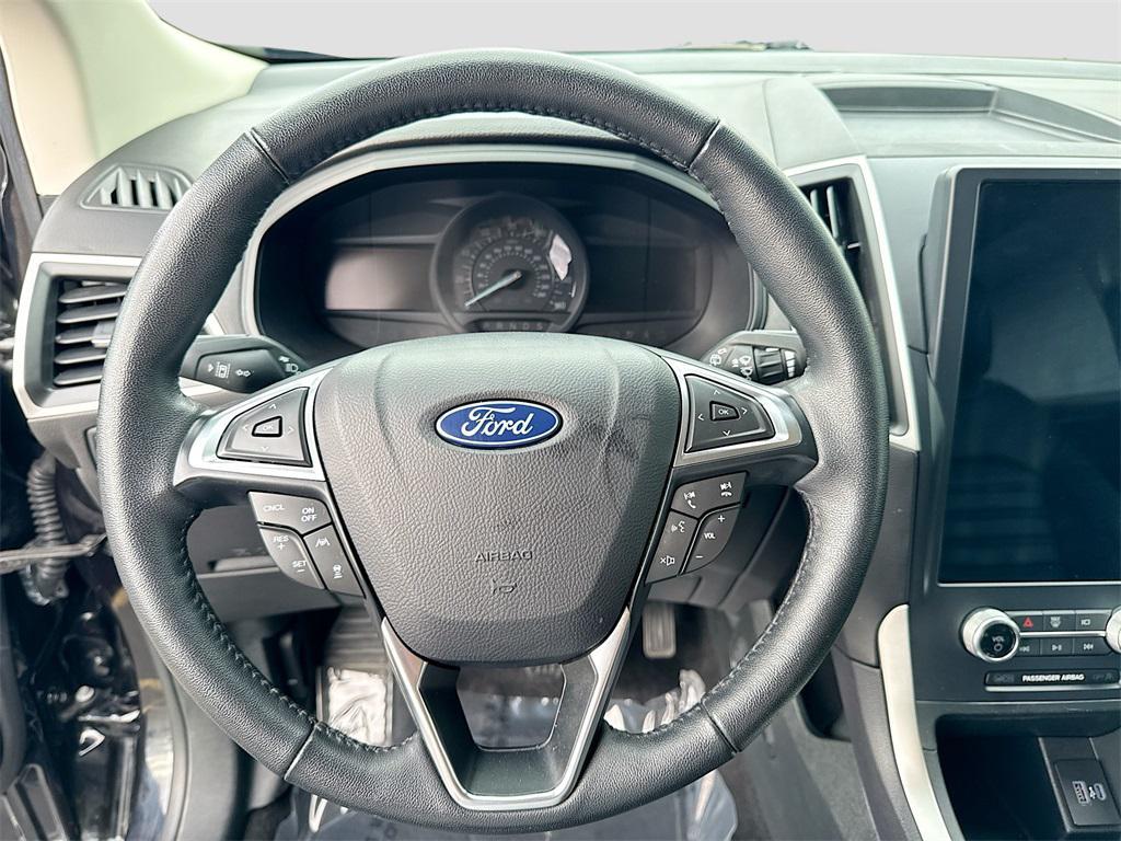 used 2024 Ford Edge car, priced at $22,299
