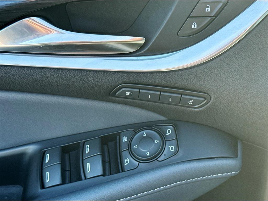 used 2024 Buick Enclave car, priced at $29,999