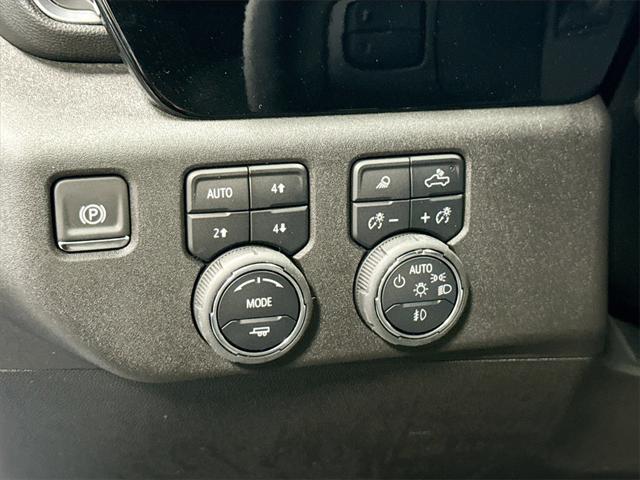 new 2025 Chevrolet Silverado 3500 car, priced at $80,000