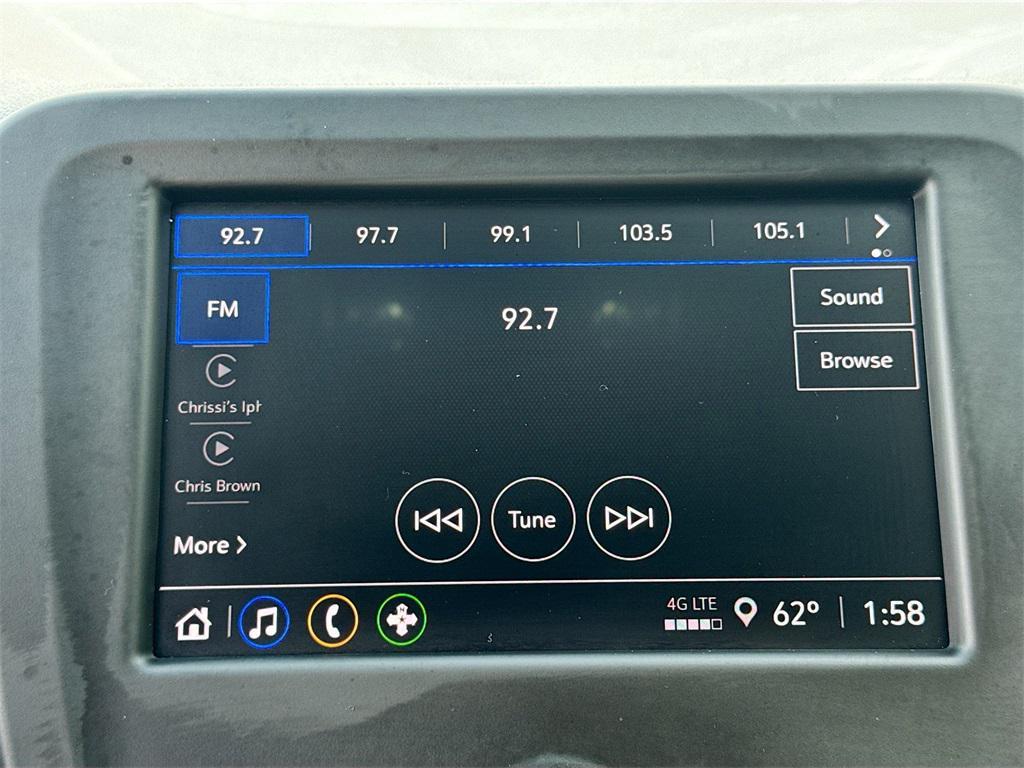 used 2024 Chevrolet Equinox car, priced at $23,999