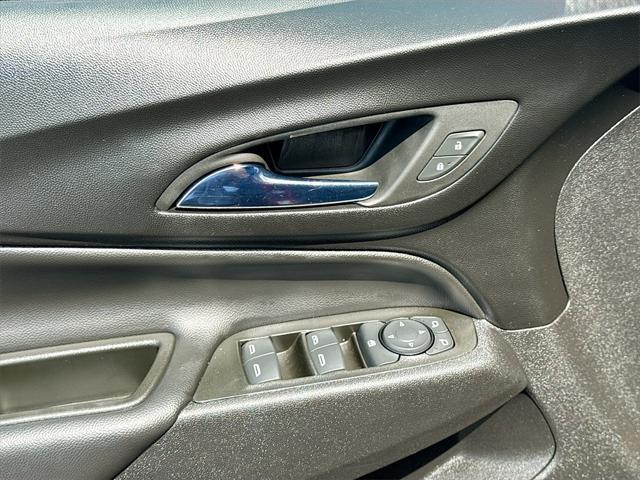used 2022 Chevrolet Equinox car, priced at $24,922