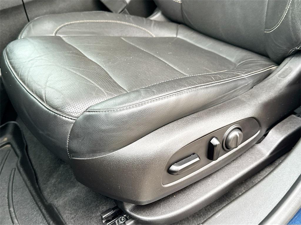 used 2017 GMC Acadia car, priced at $10,999