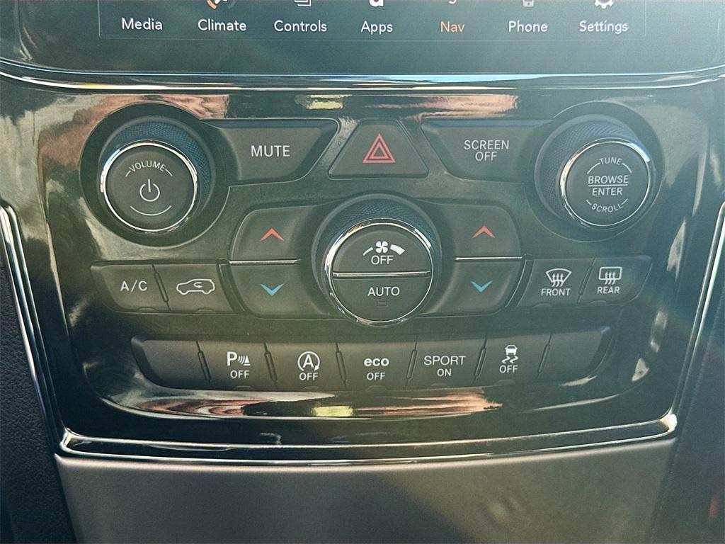 used 2020 Jeep Grand Cherokee car, priced at $23,999