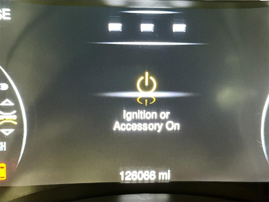 used 2015 Jeep Grand Cherokee car, priced at $10,999
