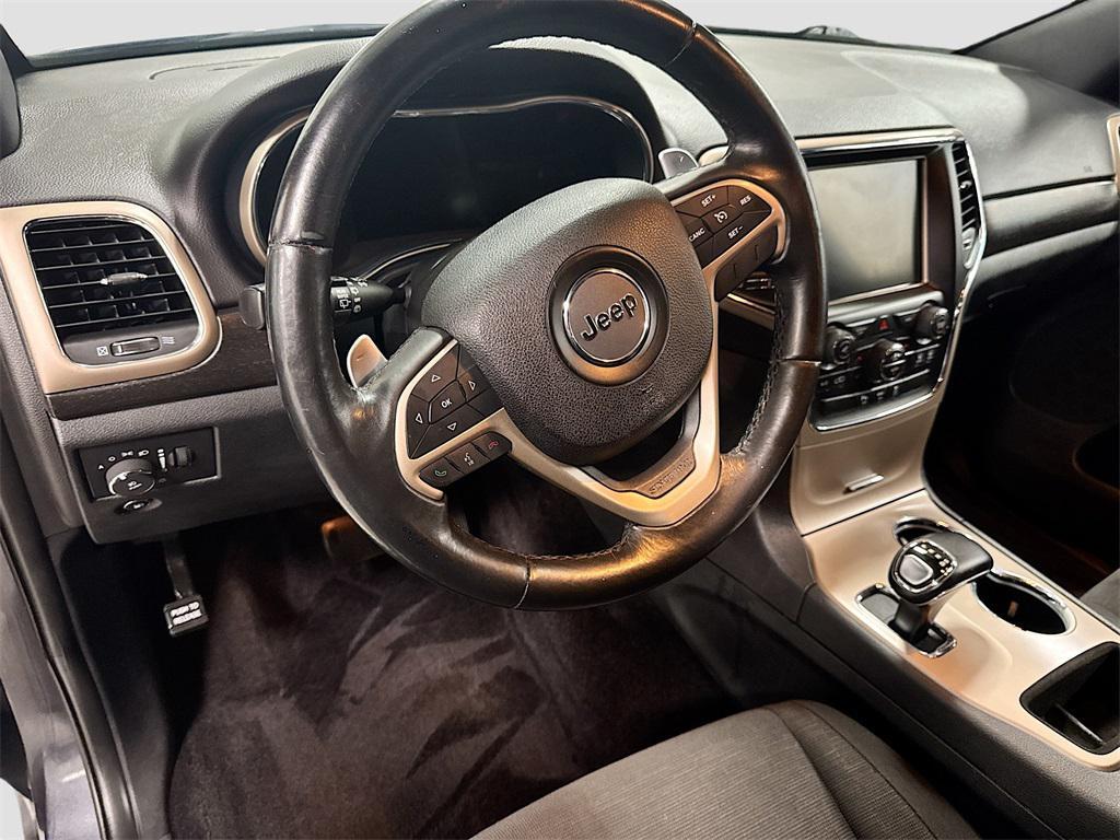 used 2015 Jeep Grand Cherokee car, priced at $10,999