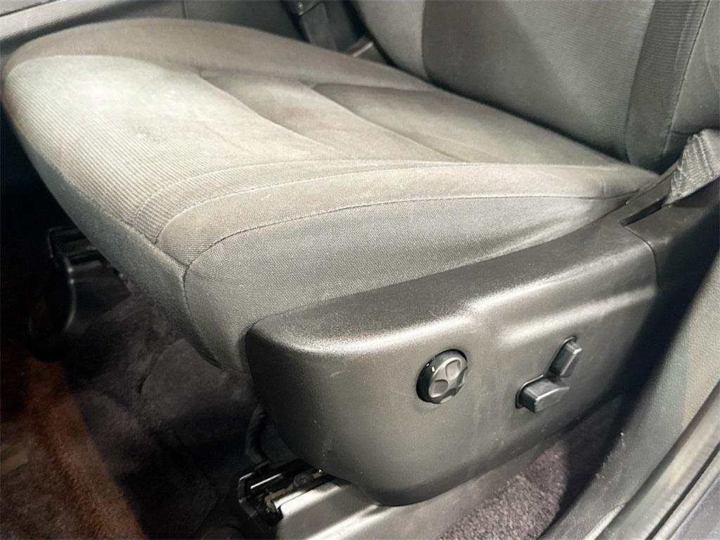 used 2015 Jeep Grand Cherokee car, priced at $10,999