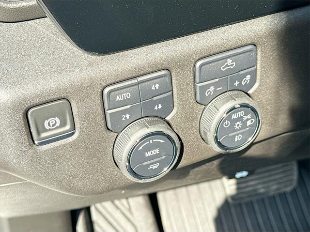 new 2025 Chevrolet Silverado 1500 car, priced at $58,060