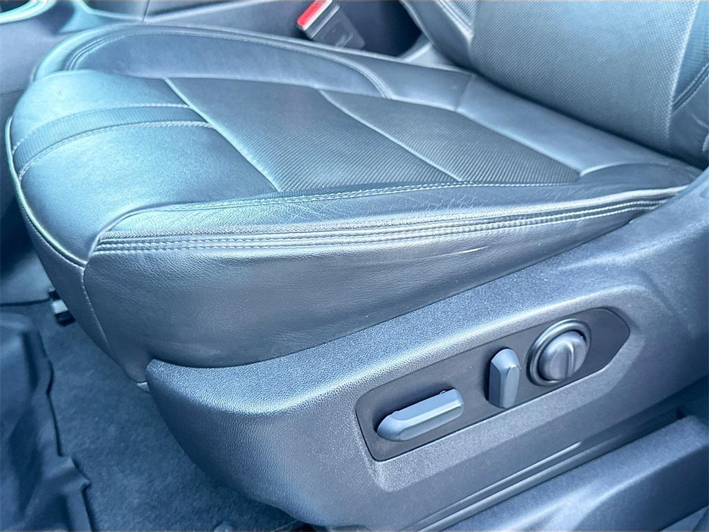 used 2022 Chevrolet Silverado 2500 car, priced at $59,999