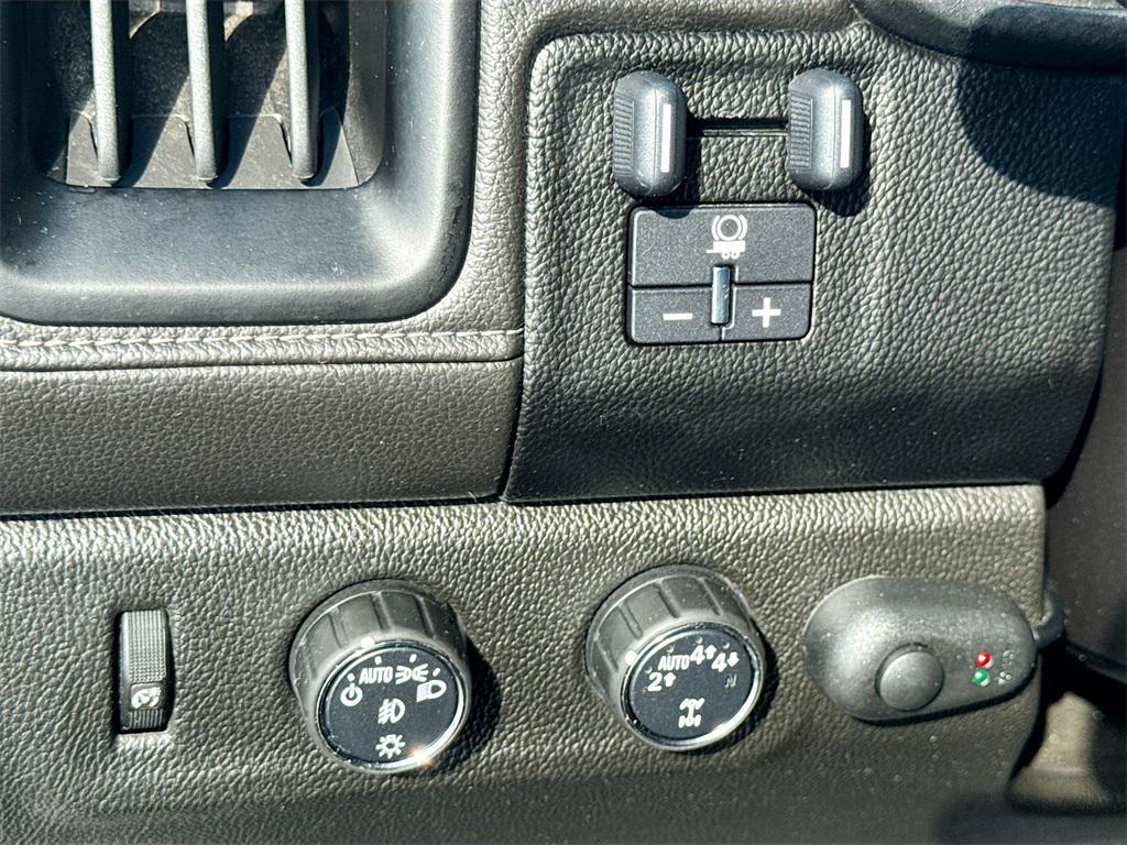 used 2017 GMC Canyon car, priced at $18,999