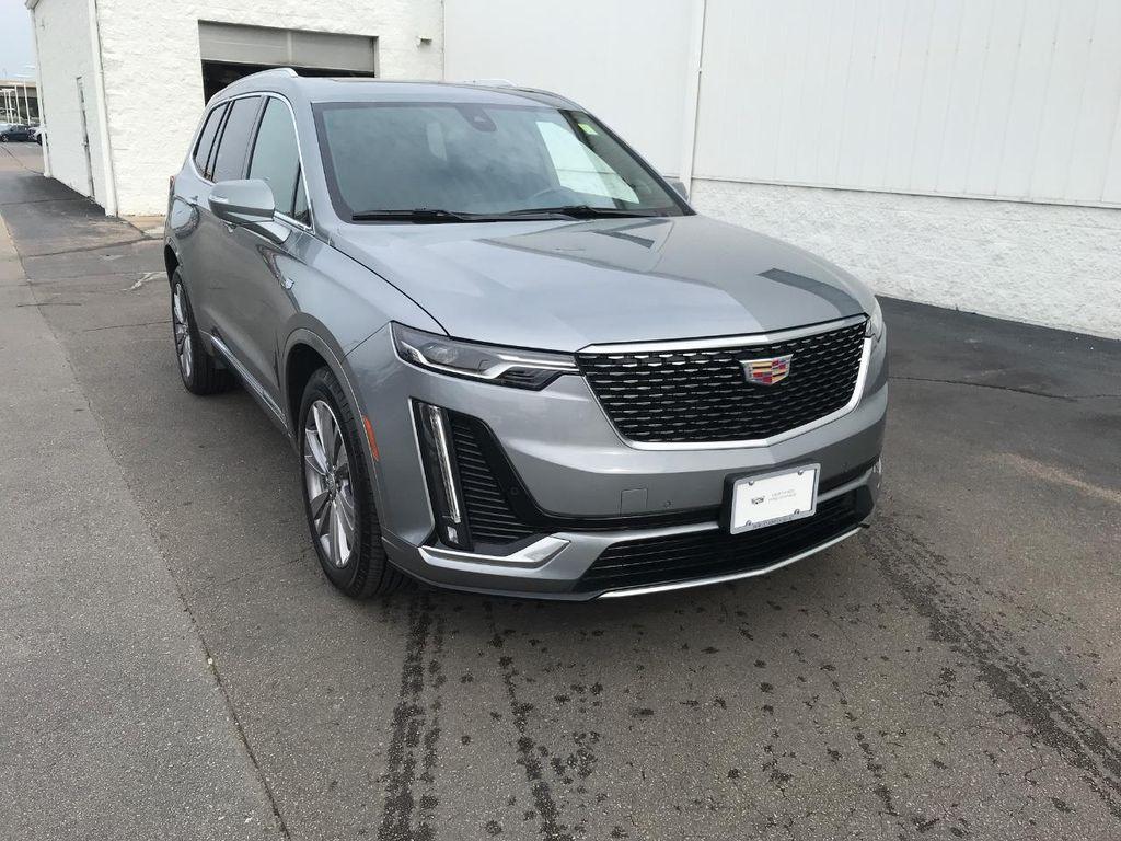 used 2025 Cadillac XT6 car, priced at $49,997