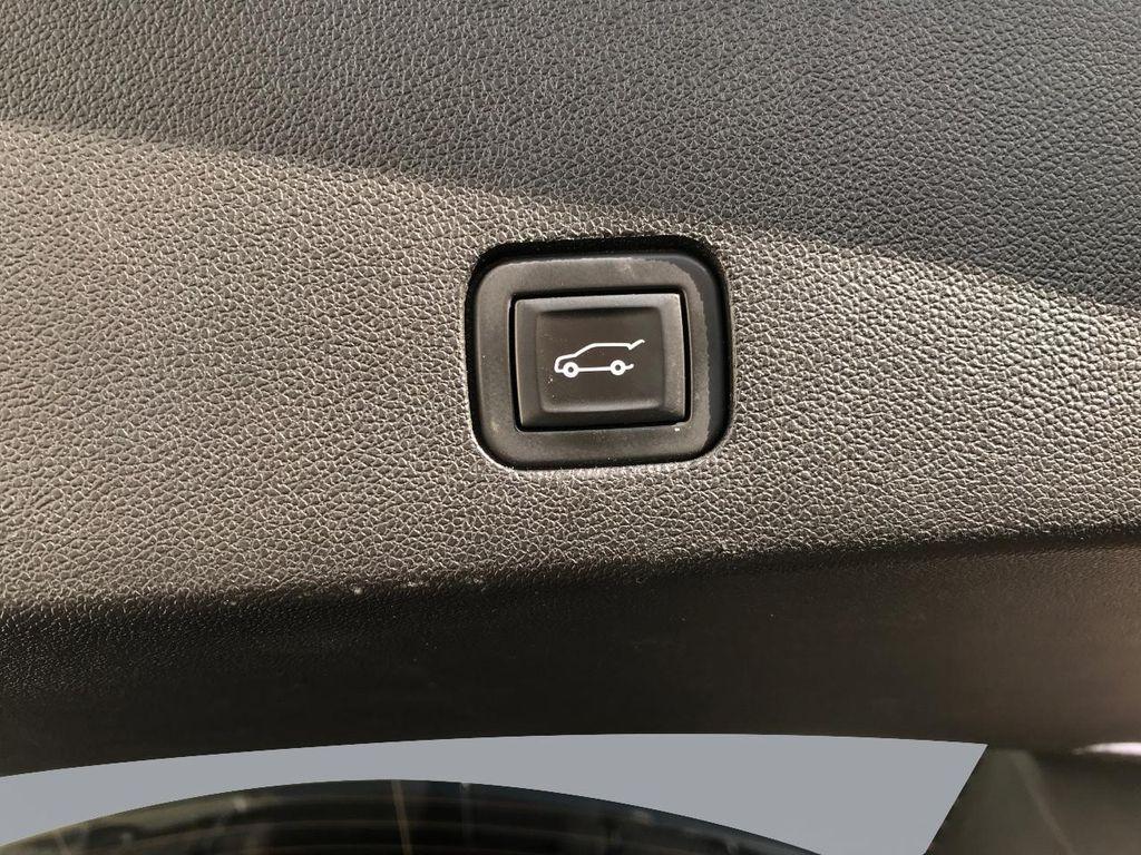 used 2020 Cadillac XT6 car, priced at $26,997